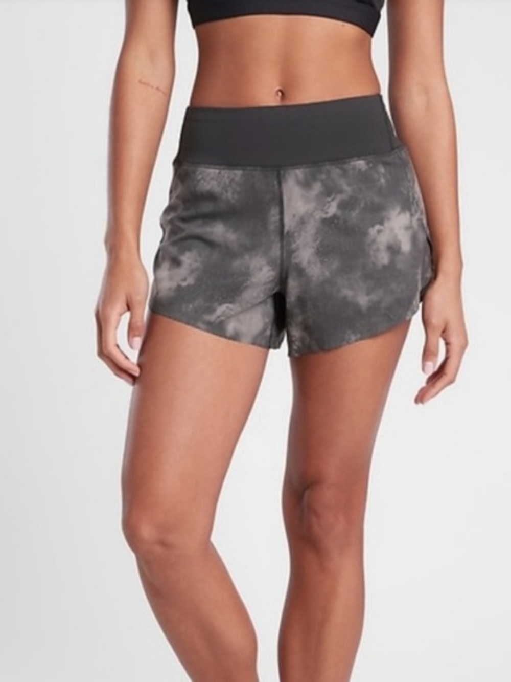 Athleta Run With It Camo Printed 3.5” Running Shorts w/Zip Pocket Women’s XXS
